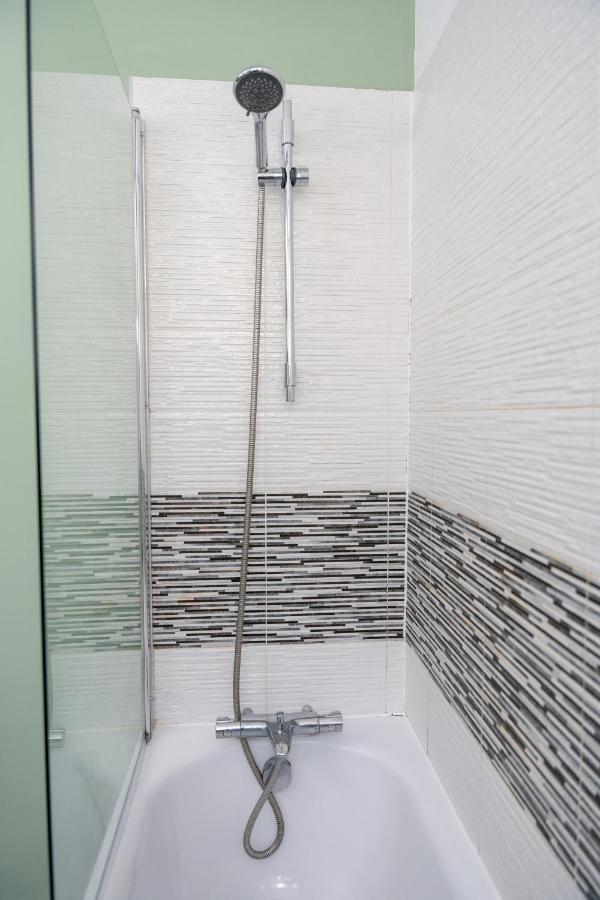Modern & Spacious Flat In The Centre Of Bristol! Экстерьер фото