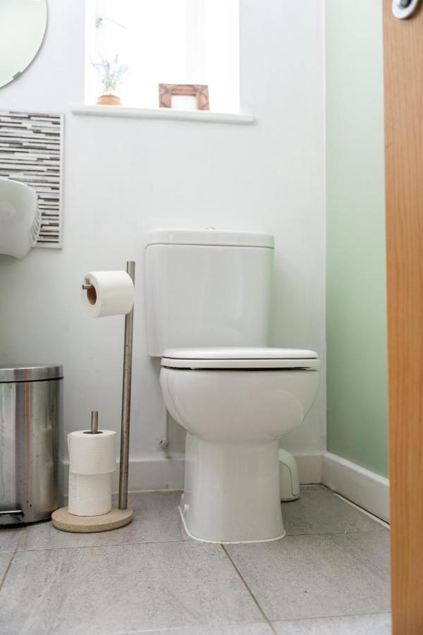 Modern & Spacious Flat In The Centre Of Bristol! Экстерьер фото